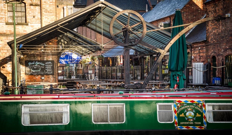 Exterior of Canalhouse